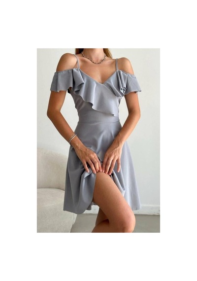 Lior Design Kadın Trend Model Esnek Krep Kumaş Kruvaze Yaka Volanlı Abiye Elbise Gri