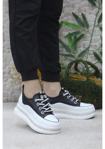 Fort Guja 24k308-1 Siyah Taş Detaylı Kalın Taban Casual Kadın Ayakkabı 001