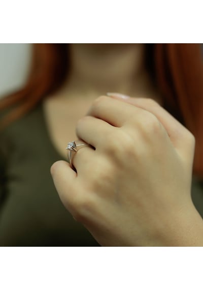 Lova G Renk 0,30 Karat Pırlanta Tektaş Yüzük - Hrd - 1020063