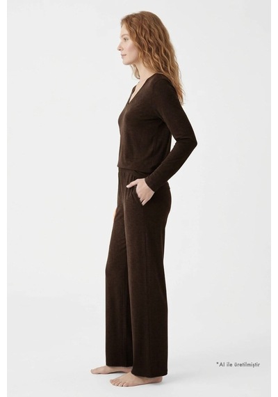 Cottonill Premium - Serene Collection Kahverengi Rib Dokulu Bol Paça V Yaka Viskon Kadın Pijama Takımı