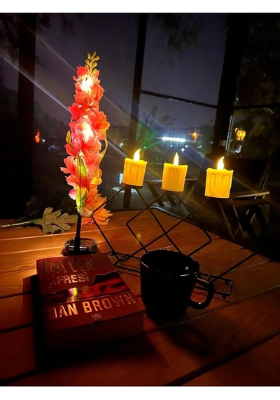 Güneş Enerjili, Alev Efektli Led Mum, Şık, Dekoratif, Enerji Tasarruflu Çevre Dostu 3'lü Mum+ Şamdan Diğer