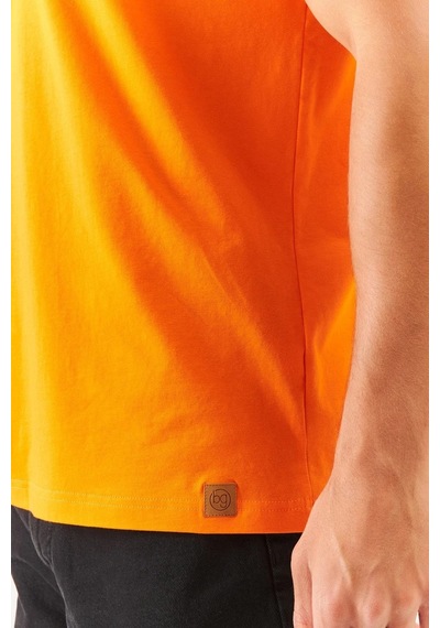 Erkek Oversize Rahat %100 Pamuklu Penye Bisiklet Yaka Kısa Kol Basic T-shirt Turuncu