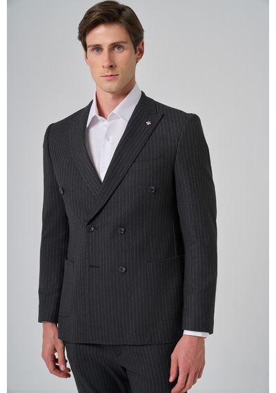 Morven Erkek Füme Poliviskon Trend Çizgili Slim Fit Sivri Yaka Kruvaze Takım Elbise 26ms001007050 Füme Morven Erkek Füme Poliviskon Trend Çizgili Slim Fit Sivri Yaka Kruvaze Takım Elbise 26ms001007050 Füme