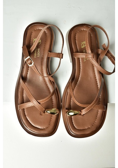Fox Shoes U267763509 Taba Alçak Topuklu Gold Yüzük Detaylı Kadın Sandalet Taba-suni Deri