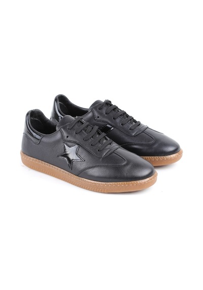 Libero L075.2325 Yıldız Detaylı Hakiki Deri Kadın Sneaker - Rugan Detaylı, Retro Tasarım Ve Doğal Kauçuk Tabanlı Casual Ayakkabı Siyah Libero L075.2325 Yıldız Detaylı Hakiki Deri Kadın Sneaker - Rugan Detaylı, Retro Tasarım Ve Doğal Kauçuk Tabanlı Casual Ayakkabı Siyah