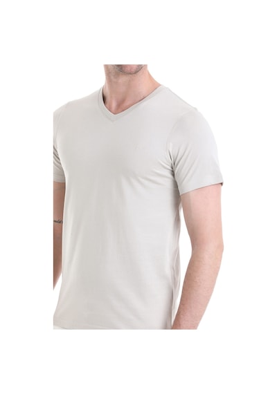 Hatemoğlu Ekru Regular Fit Düz 100% Pamuklu V Yaka Tişört 35353022c004 A53 Ekru Hatemoğlu Ekru Regular Fit Düz 100% Pamuklu V Yaka Tişört 35353022c004 A53 Ekru