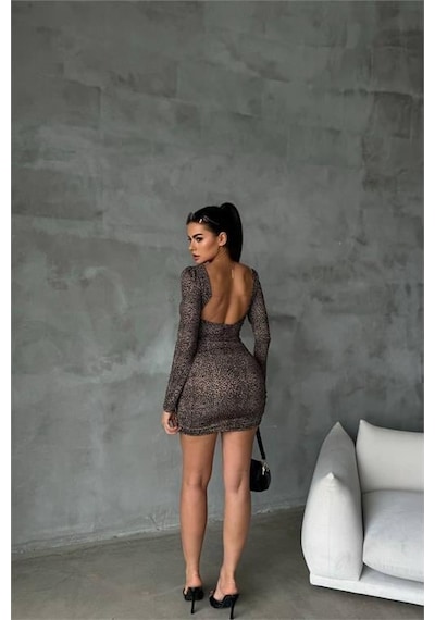 Dip Moda Kadın Leopar Sırt Ve Göğüs Dekolteli Mini Elbise Dpnbdf079 Kahverengi