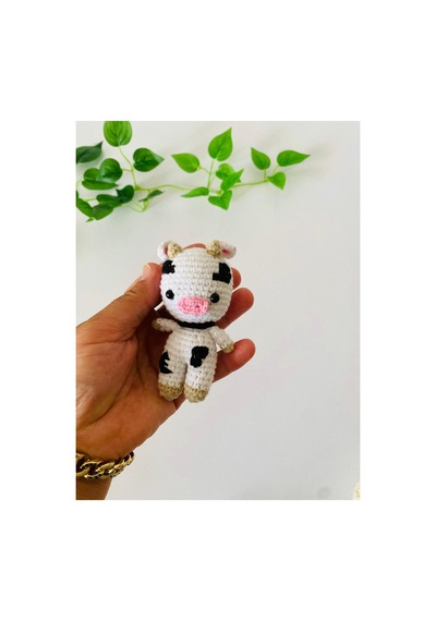 Adenya Sepeti Amigurumi İnek Anahtarlık Beyaz