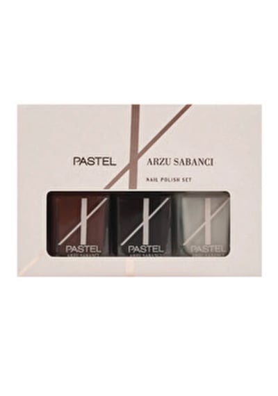 Pastel X Arzu Sabancı 3'lü Oje Seti Mat Görünümde 3 Renkli Yüksek Performanslı Oje Seti 806