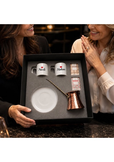 Bk Gift Kutulu Kişiye Özel İsimli 2'li Fincan & Bakır Cezve Ve Karadut - Çikolata Aromalı Kahve Seti