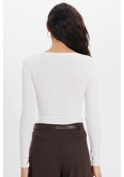 Tudors Kadın Slim Fit Dar Kesim Pamuklu Uzun Kollu V Yaka Ekru Tişört Bluz-50674