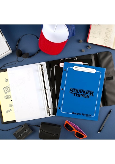 Trapper Keeper Binder, Stranger Things, 1 İnç Bağlayıcı 2 Klasör Ve Ekstra Cep İçerir, Neon 261138g-25