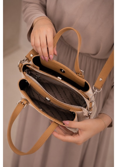 Just Polo Kadın Orta Boy Premium Deri Ayarlanabilir Askılı 3 Bölmeli Şık El & Omuz Çantası Shoulder Bag Krem - Camel