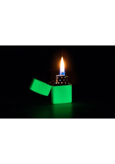 Zippo Glow in The Dark Çakmak