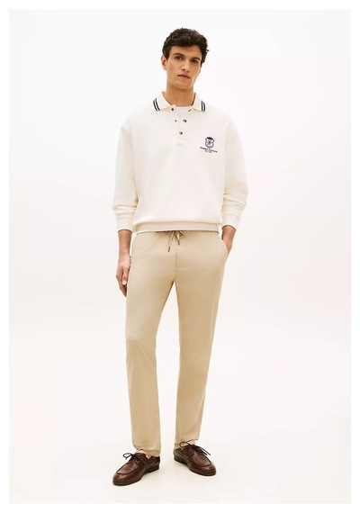 Tommy Hilfiger Erkek Normal Kalıp Pamuklu Beli Lastikli Düz Paça Chino Bej Pantolon-16074 Kahverengi Tommy Hilfiger Erkek Normal Kalıp Pamuklu Beli Lastikli Düz Paça Chino Bej Pantolon-16074 Kahverengi