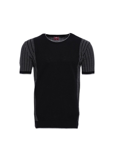 Yake Store Bisiklet Yaka Kenarları Desenli Siyah Örme T-shirt Wessi - Siyah