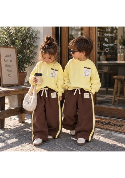 Power İn Kindess Baskılı Sarı Sweatshirt - Kahverengi Şeritli Eşofman Altı Süper Kalite Kız & Erkek Pembe Power İn Kindess Baskılı Sarı Sweatshirt - Kahverengi Şeritli Eşofman Altı Süper Kalite Kız & Erkek Pembe