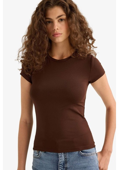 Defacto Slim Fit Dar Kesim Bisiklet Yaka Basic Düz Siyah Kısa Kollu Tişört F7768ax25aubn341 Kahve