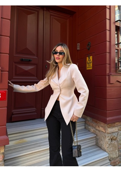 Laluvia Bej Asimetrik Kesim Kuşaklı Ceket - 3001 Bej