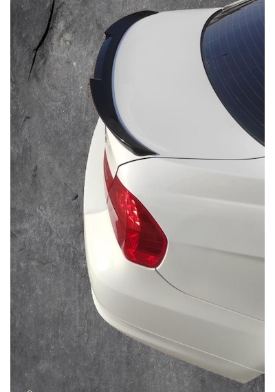 Bmw 320 E90 Boyalı Yarasa Anatomik Spoiler