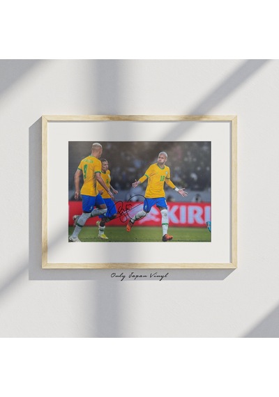Neymar 20x30 Cm Boyutunda El İmzalı Fotoğraf Ömür Boyu Coa