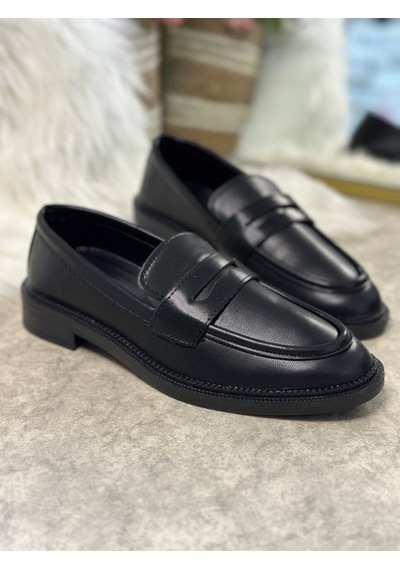 Günlük Kadın Düz Loafer Klasik Desenli Taban Zincirli Oval Burunlu Makosen Sade Şık Ayakkabı 130 Siyah - Cilt