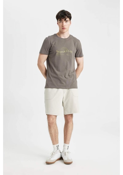 DeFacto Slim Fit Dar Kesim Dar Paça Cepli Basic Düz Şort B8673AX24SMGR437