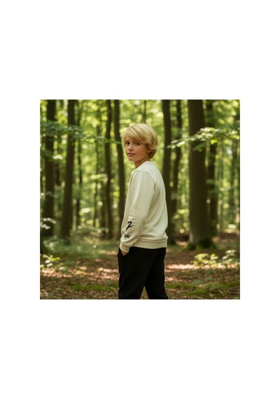 Fesshera Kids Erkek Çocuk Eşofman Takımı Baskılı Sweatshirt Ve Siyah Jogger Alt Pamuklu Kışlık Takım Bej Fesshera Kids Erkek Çocuk Eşofman Takımı Baskılı Sweatshirt Ve Siyah Jogger Alt Pamuklu Kışlık Takım Bej