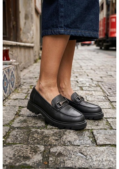Fort Ventes 35840 Siyah Cilt Toka Detaylı Rahat Loafer Kadın Ayakkabı