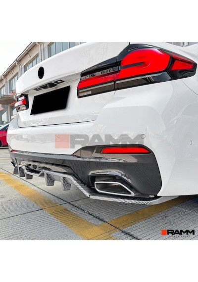 Bmw G30 Serisi - G30 Lcı M Sport Difüzör Parlak Karbon