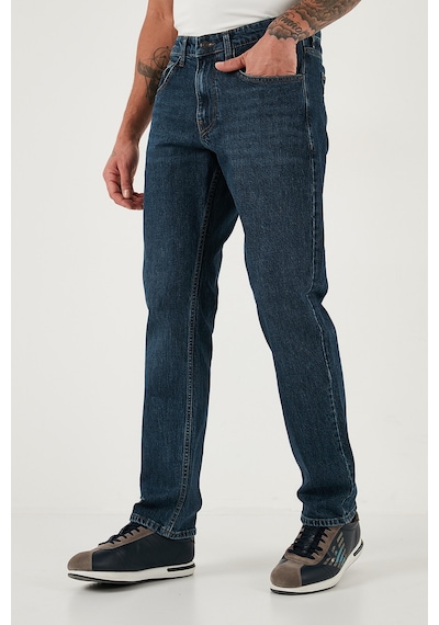 Buratti Streç Pamuklu Comfort Fit Yüksek Bel Boru Paça Jeans Erkek Kot Pantolon 4400C04Texas Mavi Buratti Streç Pamuklu Comfort Fit Yüksek Bel Boru Paça Jeans Erkek Kot Pantolon 4400C04Texas Mavi