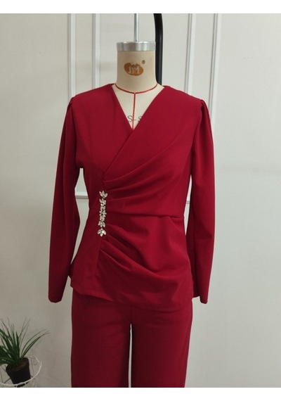 Butik İstanbul Kadın Uzun Kollu Kruvaze Yakalı Yan Tarafı Taşlı Ithal Krep Bluz Ve Pantolon Ikili Takım Kırmızı