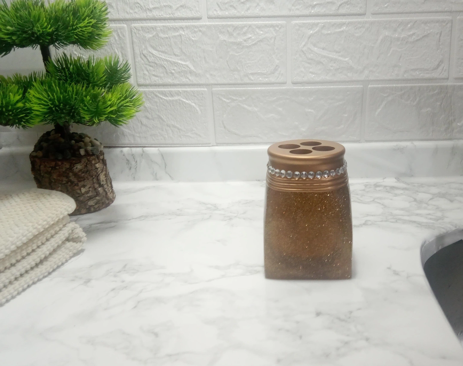 2 Adet Diş Fırçalık Taşlı Altın Poliresin 7x7x10cm Banyo Seti Çok Renkli