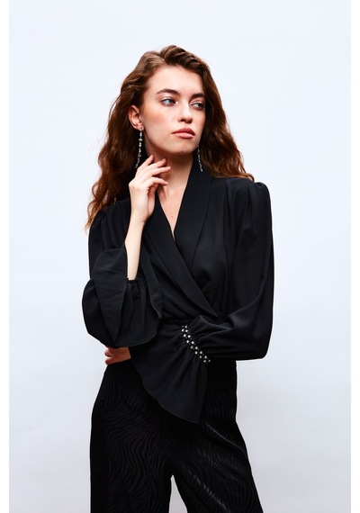 Sateen Kol Aksesuar Detaylı Bluz - Siyah-133703 Siyah