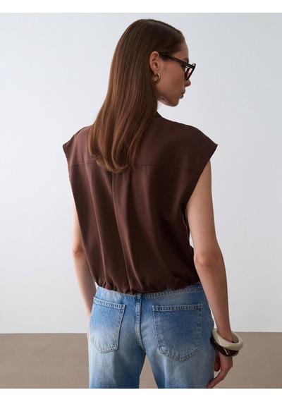 Dilvin 50545 Yaka Detaylı Kolsuz Bluz-kahve