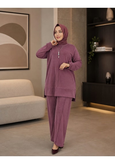 Pike Kumaş Tesettür Pantolonlu Takım Büyük Beden Rahat Kalıp Uzun Tunik İkili Takım 42-54 Beden Mürdüm Pike Kumaş Tesettür Pantolonlu Takım Büyük Beden Rahat Kalıp Uzun Tunik İkili Takım 42-54 Beden Mürdüm