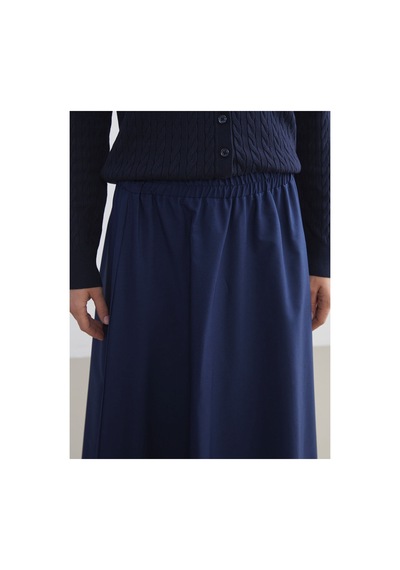 LC Waikiki Alıta Cıty Farkıyla Lcw Modest Lacivert Poplin Düz Midi Kadın Etek Lacivert - 929950379 Lacivert LC Waikiki Alıta Cıty Farkıyla Lcw Modest Lacivert Poplin Düz Midi Kadın Etek Lacivert - 929950379 Lacivert
