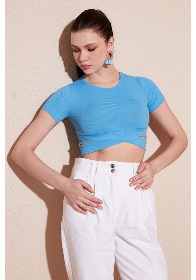 Lela Fitilli Bel Detaylı Kısa Kollu Dar Kesim Crop Bayan Bluz 5864211 Bebe Mavi