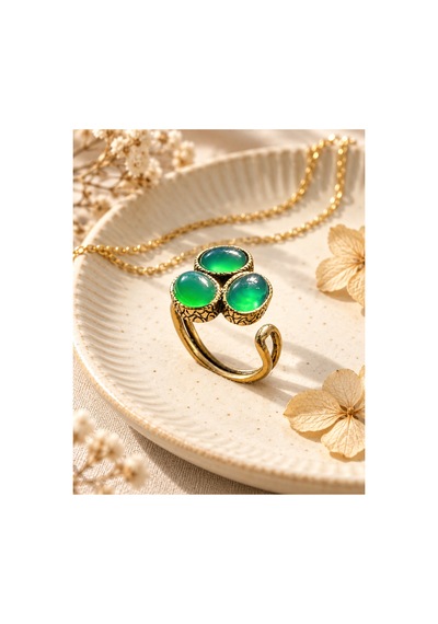 Esoo Jewelry Doğal Taş Detaylı 3 Taşlı Vintage Gold Ayarlanabilir Kadın Yüzük - Zümrüt Yeşili