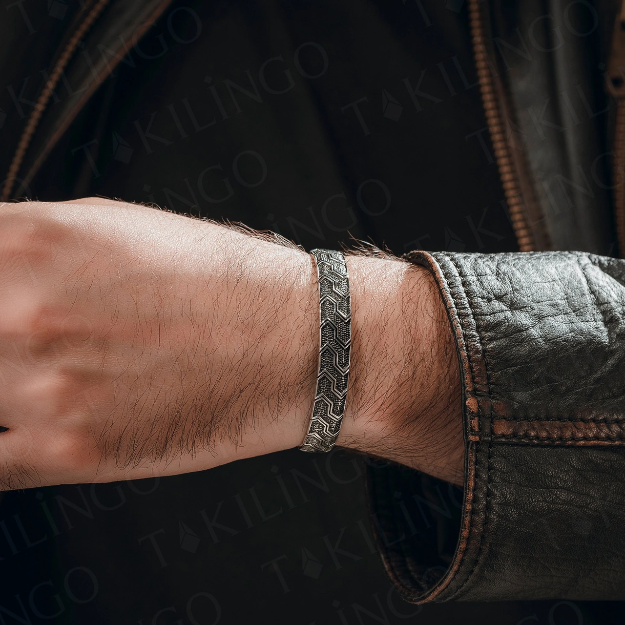 925 Ayar Gümüş Etnik Desenli Vintage Model Açık Cuff Erkek Bileklik Gümüş