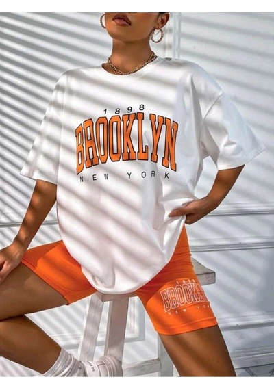 Flood Of Style Kadın Turuncu Baskılı 1898 Brooklyn New York Beyaz Oversize Bisiklet Yaka T-shirt