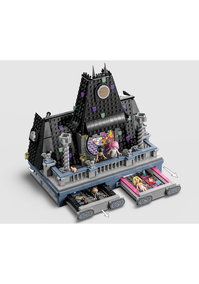 LEGO® Wednesday: Wednesday ve Enid’in Yurt Odası 76781 -10 Yaş ve Üzeri 4 Mini Bebek Figürü İçeren Yaratıcı Oyuncak Yapım Seti (750 Parça)