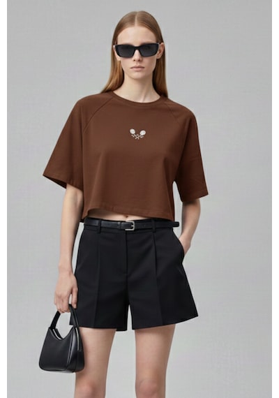 Soft&Basic Kadın Nakışlı Regular %100 Organik Pamuk Yuvarlak Yaka Kısa Crop T-shirt Kahverengi