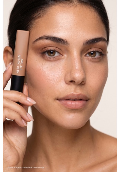 Uzun Süre Kalıcı Kremsi Likit Göz Farı - Eye Tint Creamy Sensation Eyeshadow 102 Tender Terracotta Nude