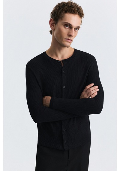 Antioch Fitilli Düğme Kapama T-shirt Siyah