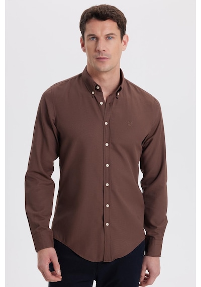 Tudors Erkek Slim Fit Dar Kesim Düz Oxford Armalı Yaka Düğmeli Kahverengi Spor Gömlek-42010 Kahverengi