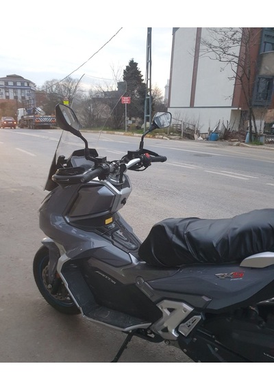 Motocam Rks Freccia Ön Cam 2022-2026 Model 75cm Alt Geniş Şeffaf Renkli 4mm Uzun