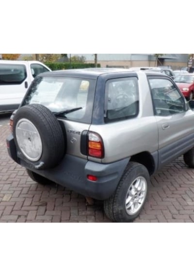 Toyota Uyumlu Rav4 A1 Yıl 98-00 Arası Depo Sağ Stop Lambası 81550-42050