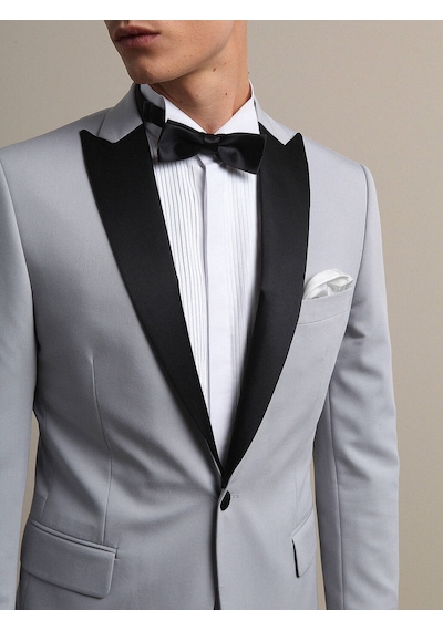 Kip Açık Gri Slim Fit Kelebek Yaka Dokuma Smokin Takım Elbise Çok Renkli Kip Açık Gri Slim Fit Kelebek Yaka Dokuma Smokin Takım Elbise Çok Renkli