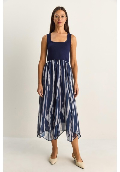 Shade Kadın Crop Tişört Detaylı Astarlı Askılı Şifon Midi Elbise 6135 60286113 - Lacivert Shade Kadın Crop Tişört Detaylı Astarlı Askılı Şifon Midi Elbise 6135 60286113 - Lacivert